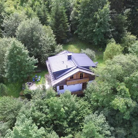 Chalet With Views, Privacy & Fire In Kaprun Dağ evi Kaprun